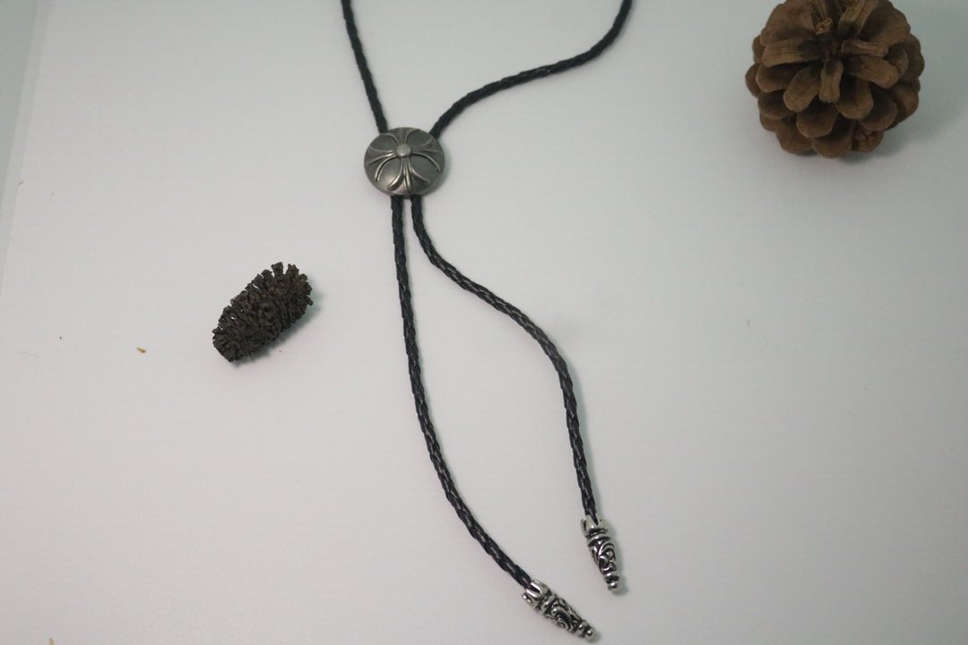 十字鳶尾花保羅領帶編織皮繩金屬禮盒tie - 领带/领带夹 - 其他金属 银色