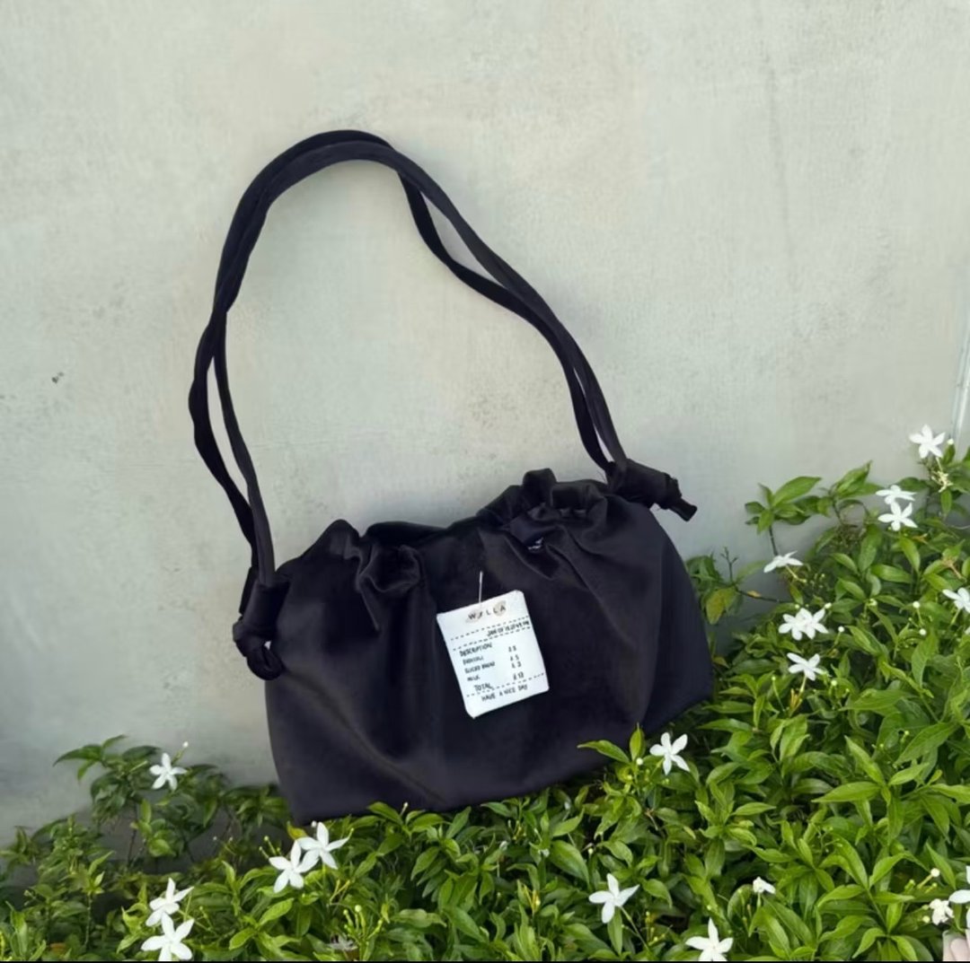 Wyllabrand Gyoza bag 帆布包 焦糖烤色 - 手提包/手提袋 - 其他材质 黑色