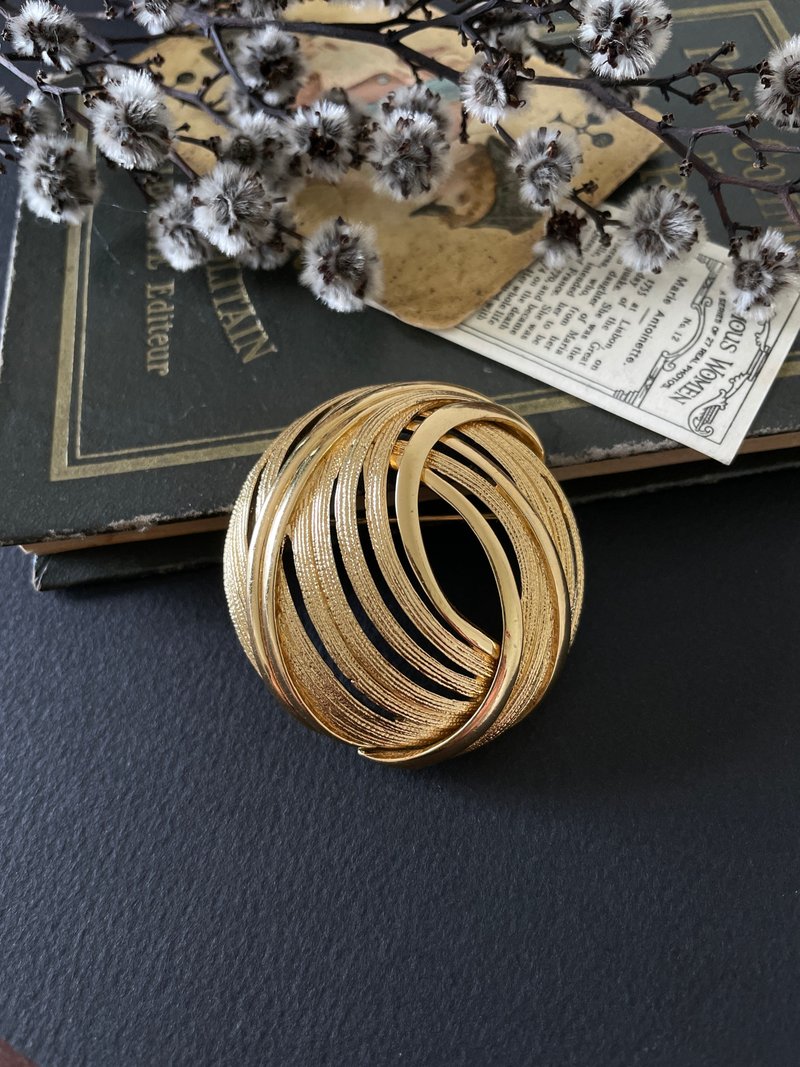 古董 Vintage  金色椭圆线条MONET 别针胸针 西装b41 - 胸针 - 其他金属 金色