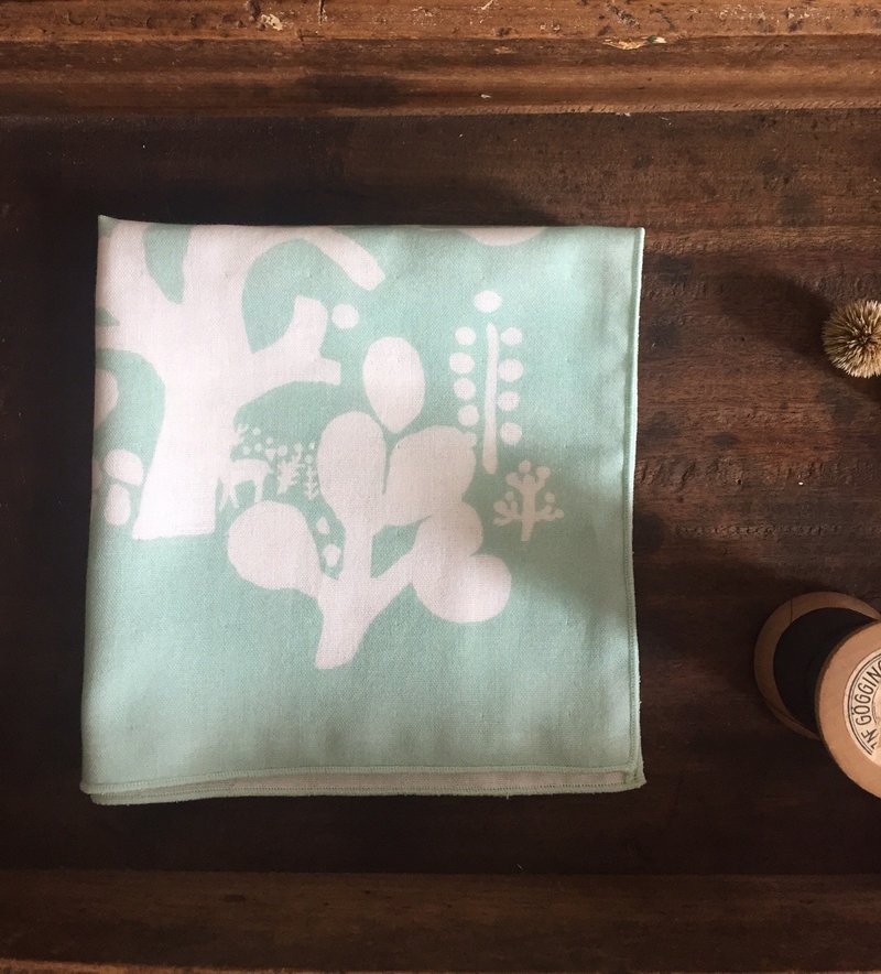 illustration系列/女孩与黑森林-粉绿/二重纱手帕 100%棉 - 手帕/方巾 - 棉．麻 