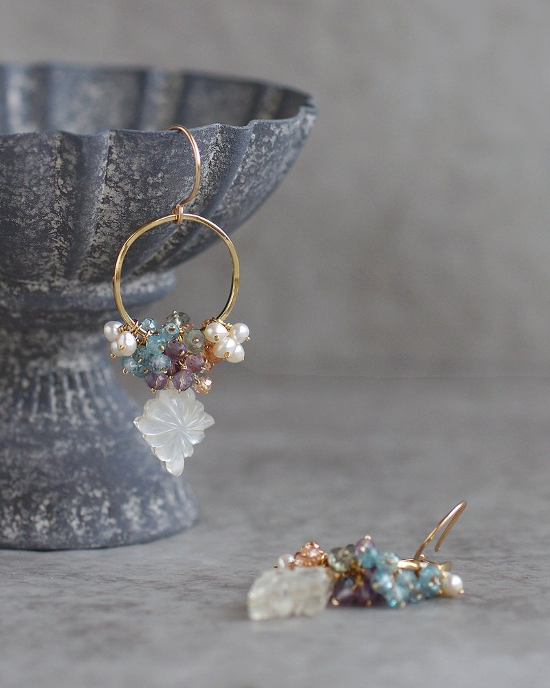 14KGF 水晶贝壳雕刻戒指耳环 - 耳环/耳夹 - 半宝石 白色