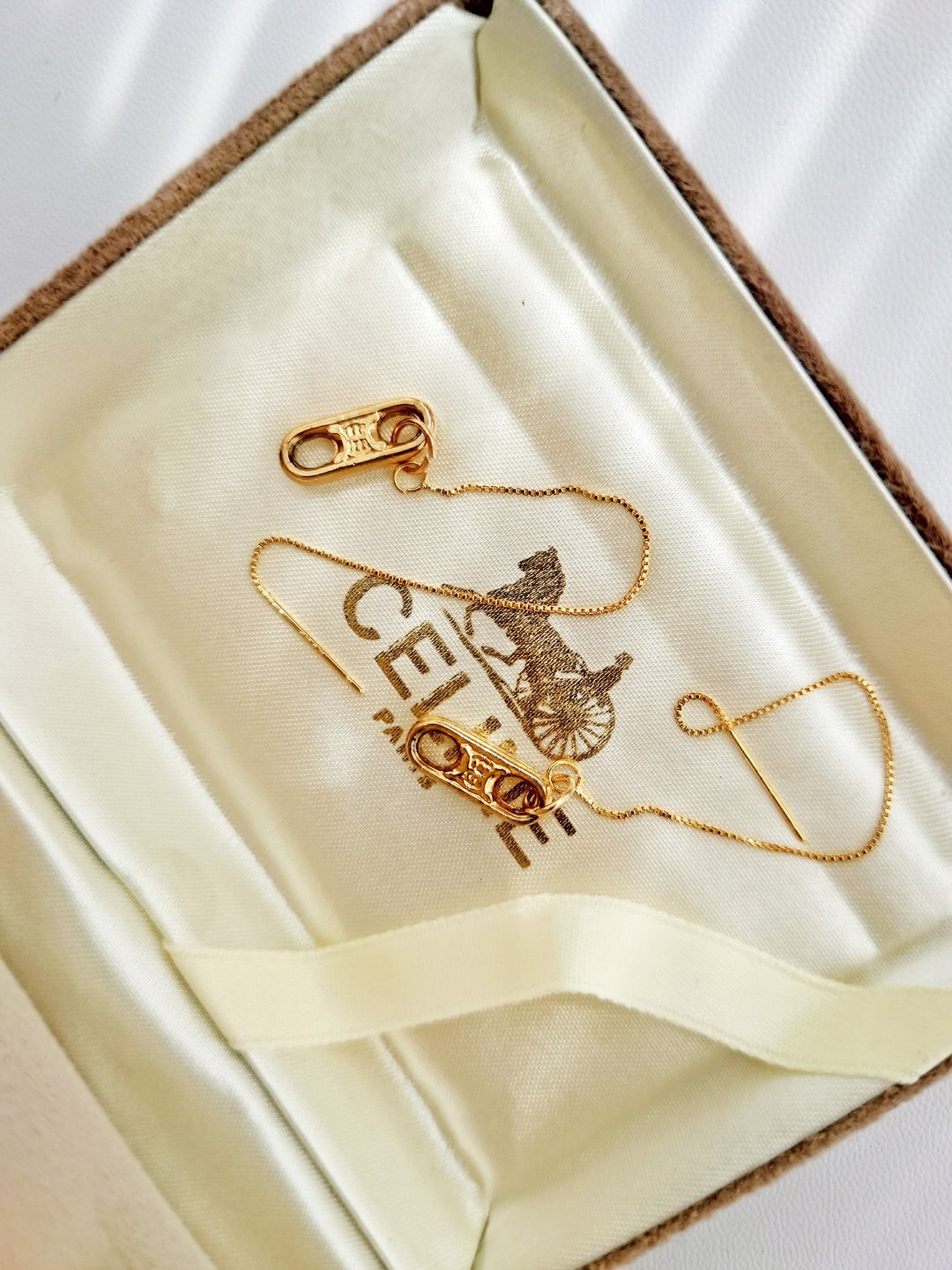 客预订(线) CELINE 迷你 凯旋门 耳环耳线 耳针耳钉 包包挂件挂饰 - 其他 - 其他金属 金色
