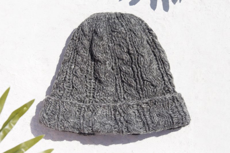 手工编织纯羊毛帽 编织帽 针织毛帽 内刷毛毛帽钩织毛线帽-麻花灰 保暖 暖暖 露营必备 登山必备 外出海边 下雪雪景道具 - 帽子 - 羊毛 灰色