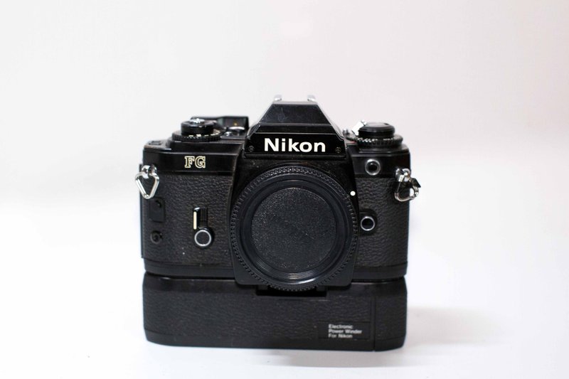 Nikon FG單機身+自動過片手把 - 相机 - 其他金属 黑色