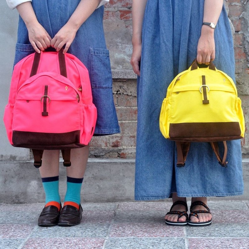 layoo 来哟│[三明治+御饭团]真皮帆布防水后背包－６月特惠组 买一送一 - 后背包/双肩包 - 棉．麻 多色