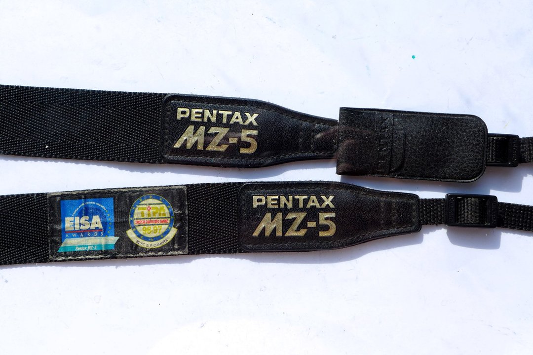 PENTAX MZ-5 专用原厂真品相机背带/肩带 (附收纳袋) - 相机 - 亚麻 黑色