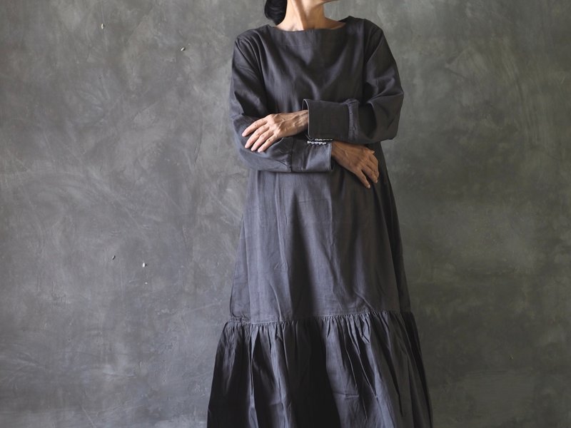 Cuff shell button.  Low waist long dress/Gray - 洋装/连衣裙 - 棉．麻 灰色