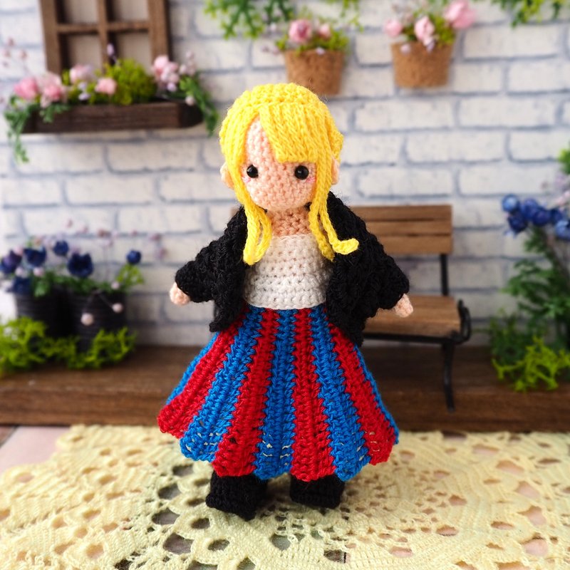 钩针娃娃/ amigurumi /钥匙链/长裙和开衫/玩偶【接单订制】 - 玩偶/公仔 - 聚酯纤维 多色