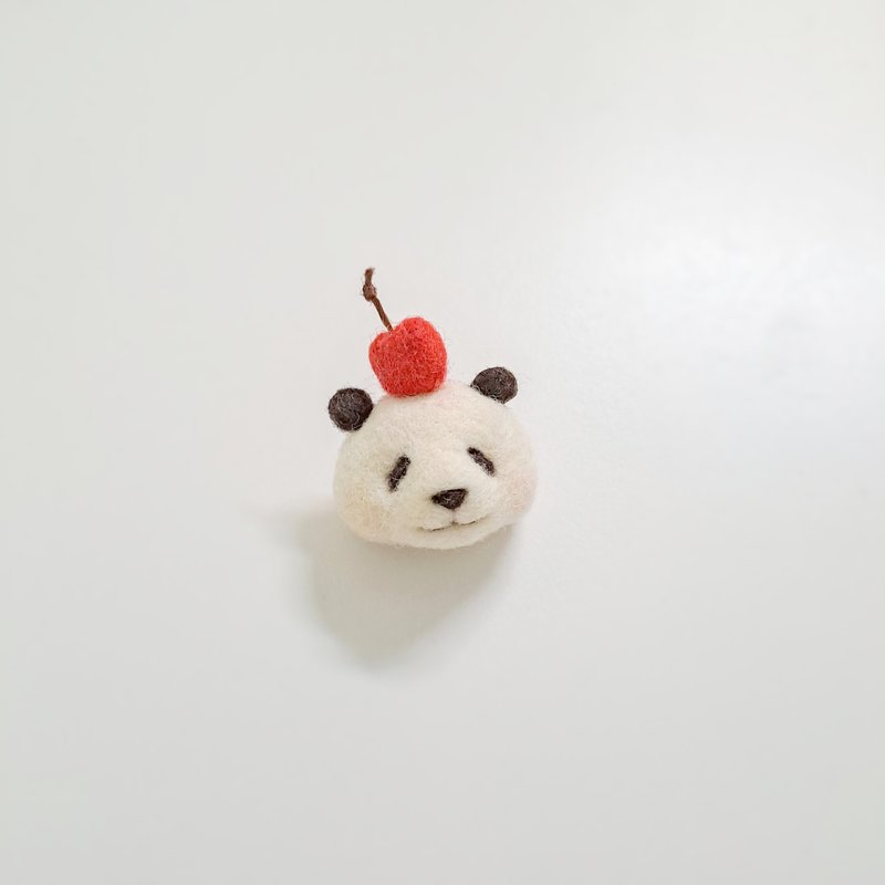 熊猫顶苹果 羊毛毡 熊猫 别针 - 胸针 - 羊毛 多色