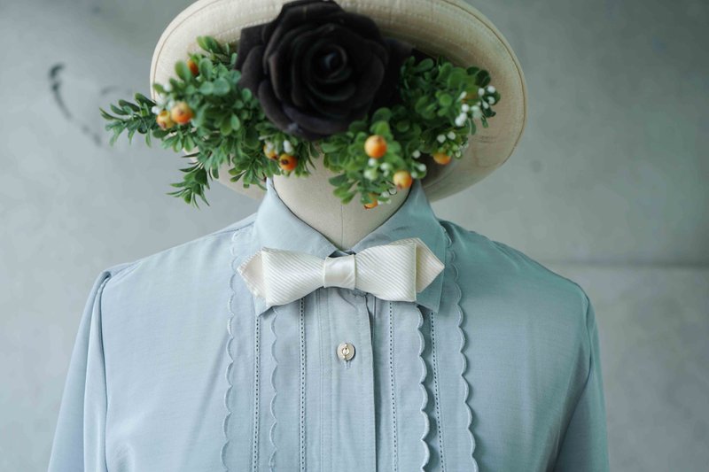 古董领带改制手工领结-婚礼歌手 -纯白-窄版 - 领结/领巾 - 丝．绢 白色