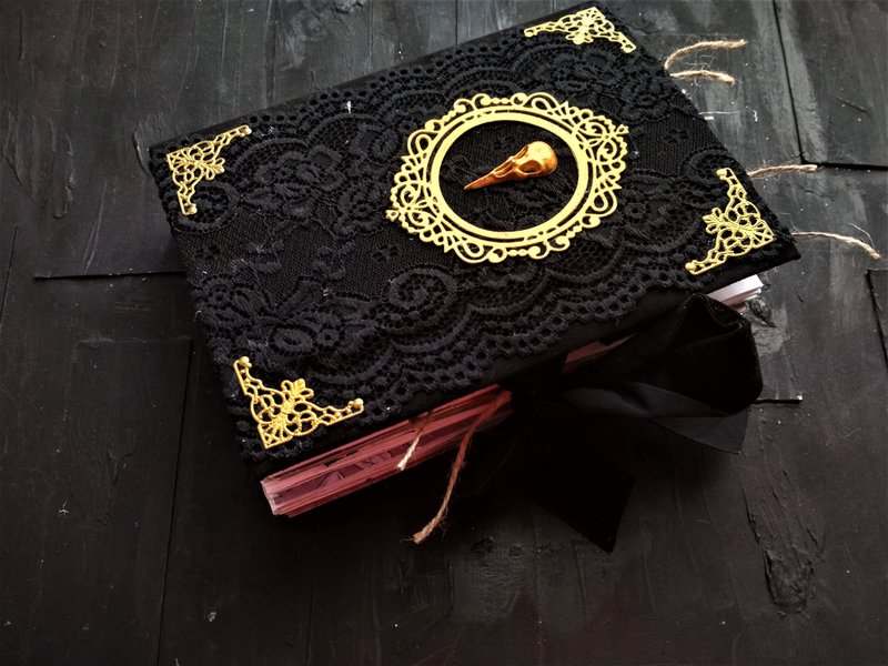 Large victorian junk journal handmade Gothic spell book of shadows black - 笔记本/手帐 - 纸 黑色