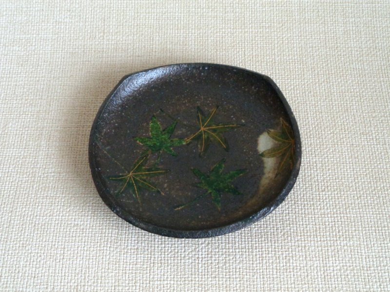 方盘，蓝枫，金箔 - 盘子/餐盘/盘架 - 陶 黑色