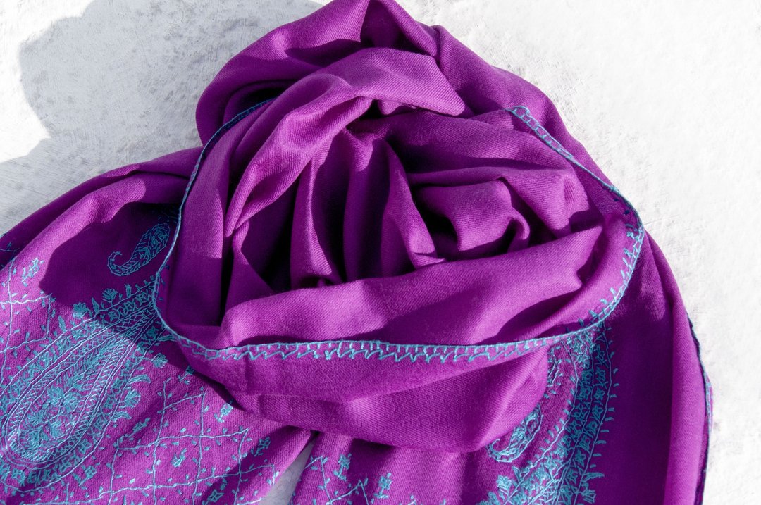 喀什米尔Cashmere 手织围巾 编织围巾 羊绒围巾 纯羊毛围巾披巾 戒指绒披肩 保暖 暖暖 露营必备 登山-刺绣花朵 - 围巾/披肩 - 羊毛 紫色