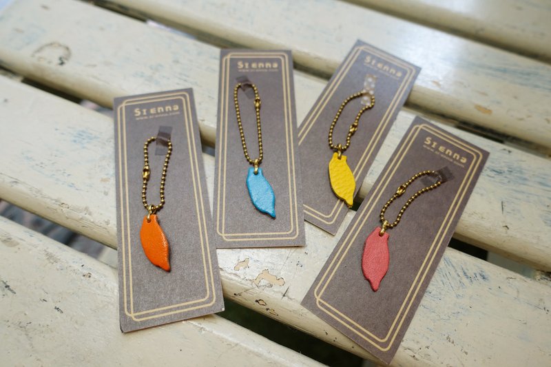 Sienna多彩小台湾吊饰 - 吊饰 - 真皮 多色