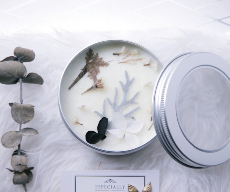 花艺香氛实验所／黑鸟／橙调香氛／干燥花指缘油大豆蜡烛／甜橙、松树 - 蜡烛/烛台 - 蜡 黑色