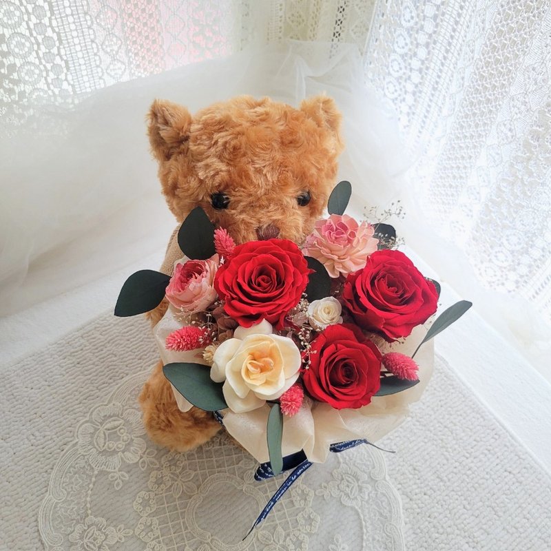 【现货】小熊永生玫瑰抱抱桶。摆饰。礼物 - 干燥花/捧花 - 植物．花 