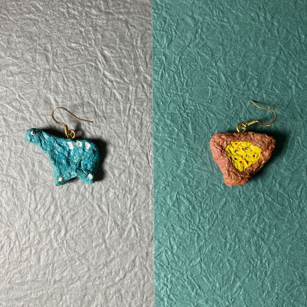 吉塔恐龙爱披萨手作耳环 - 纸浆陶土雕塑耳环 - 耳环/耳夹 - 纸 