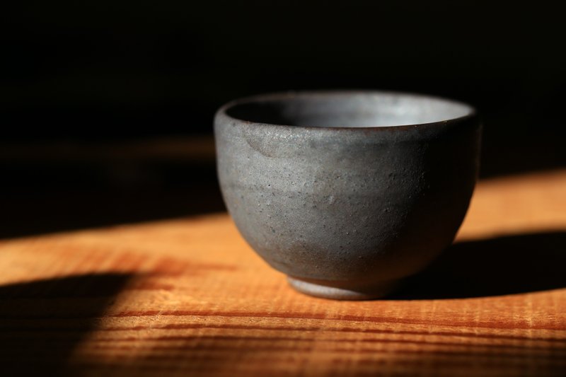 【 柴烧 】雾面银 紫里带黑  茶杯 酒杯 品茗杯 陶杯 - 茶具/茶杯 - 陶 黑色