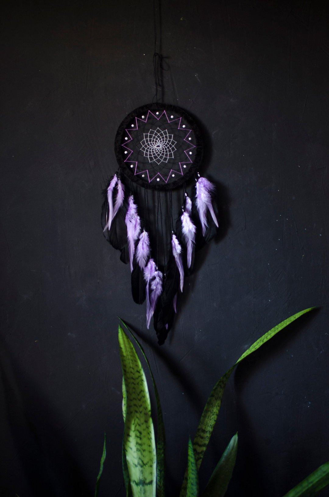 ตาข่ายดักฝันสีดำสีม่วง Black purple dream catcher wall decor - 墙贴/壁贴 - 绣线 黑色