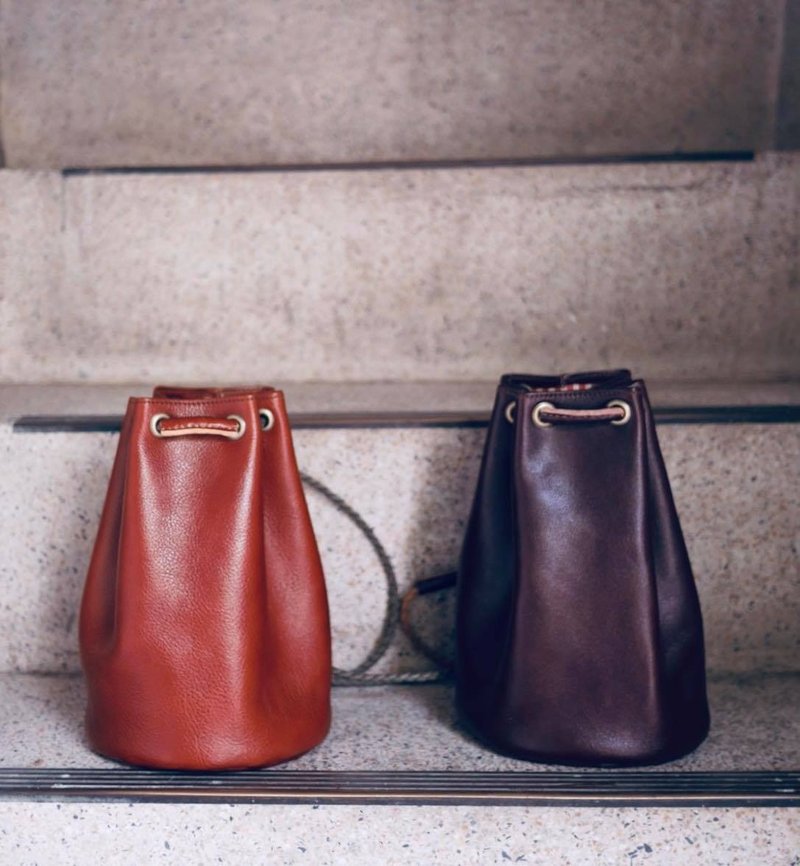 野餐趣水桶包 - 侧背包/斜挎包 - 真皮 咖啡色