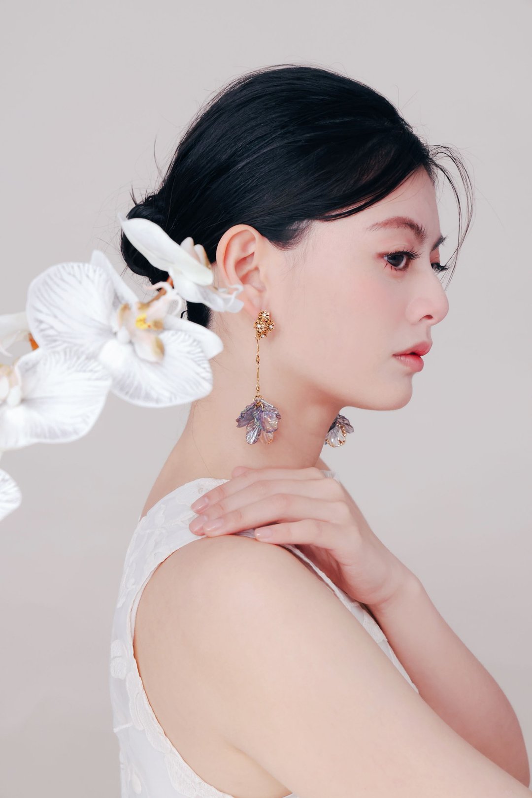 COR-DATE / 黑紫色花语 / 花束飘逸耳环 - 耳环/耳夹 - 其他材质 