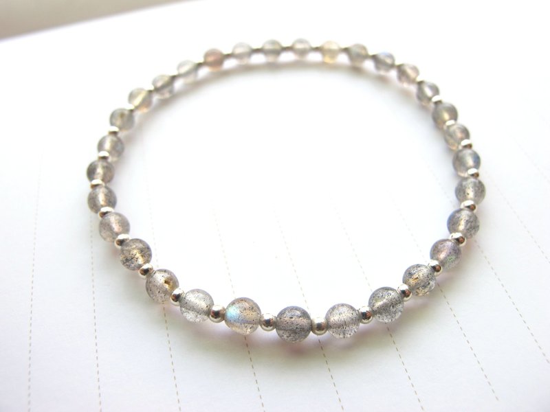 拉长石4mm 925纯银珠【缓缓】细致款天然石 蓝光拉长石 彩光 - 手链/手环 - 水晶 灰色