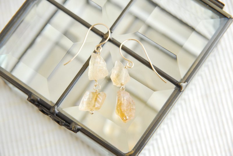 Rough rock citrine two Stone earrings 14kgf - 耳环/耳夹 - 半宝石 黄色