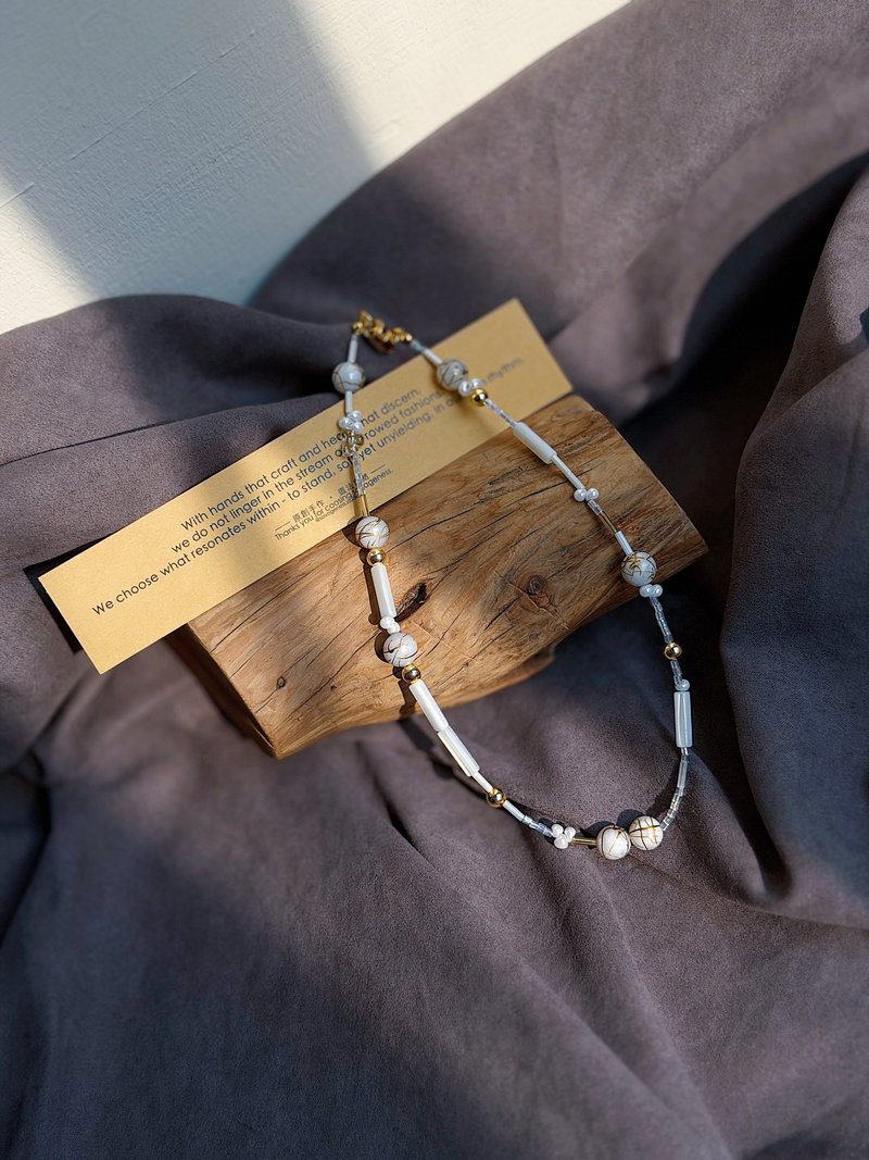 天然白贝珠拉金丝x金珠 不对称设计 18k 原创手作小众 串珠项链颈 - 项链 - 贝壳 多色