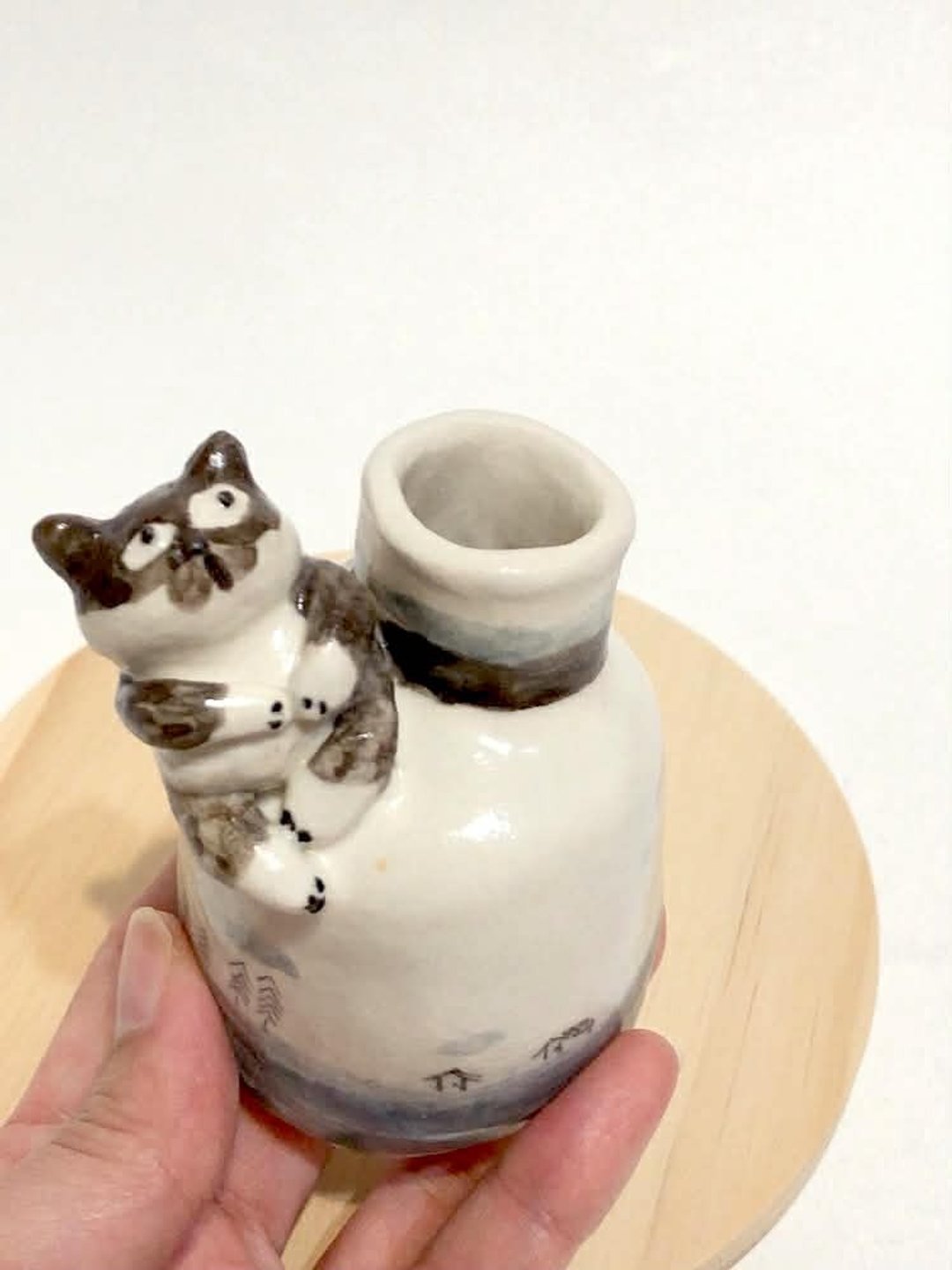 猫咪陶瓷花瓶 手工花器 居家疗愈摆饰 小花器 生日礼物 - 花瓶/陶器 - 瓷 白色