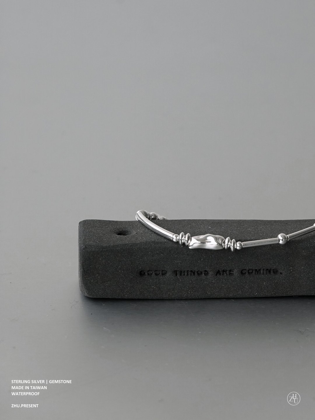 Zhu.handcrafted__Intuitive__纯银 - 手链/手环 - 纯银 