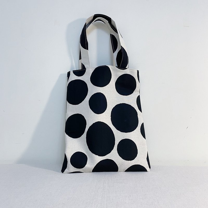 现货手作黑点点手提袋书袋 - 手提包/手提袋 - 棉．麻 黑色