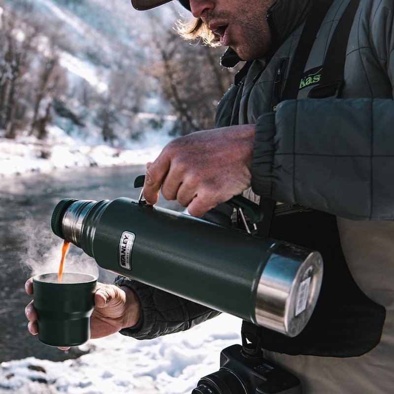 STANLEY 经典系列 真空保温瓶 1.3L-锤纹绿 - 保温瓶/保温杯 - 不锈钢 