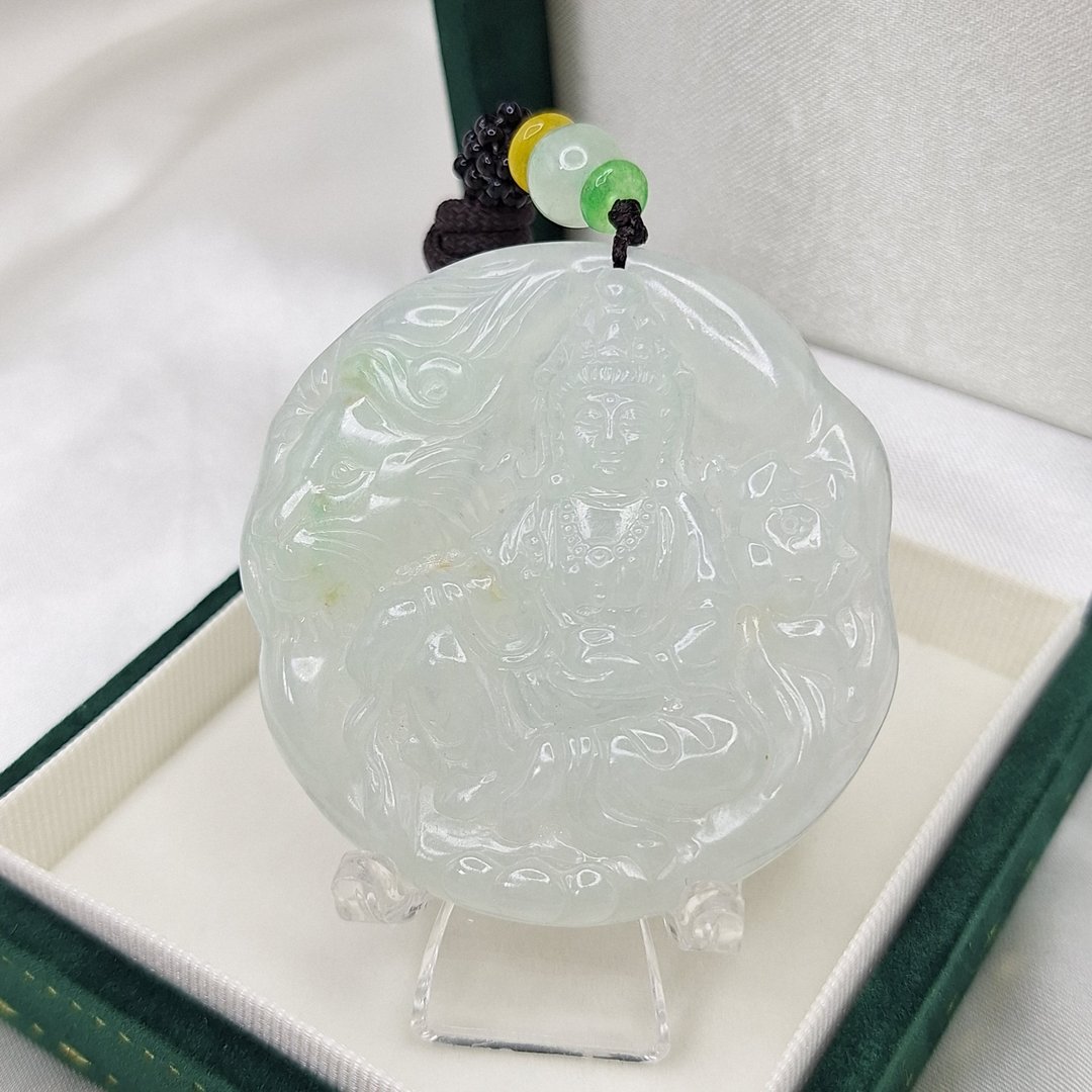 冰起胶洒金飘花 文殊菩萨吊坠 生肖兔守护神 | 天然缅甸玉A货翡翠 - 项链 - 玉石 