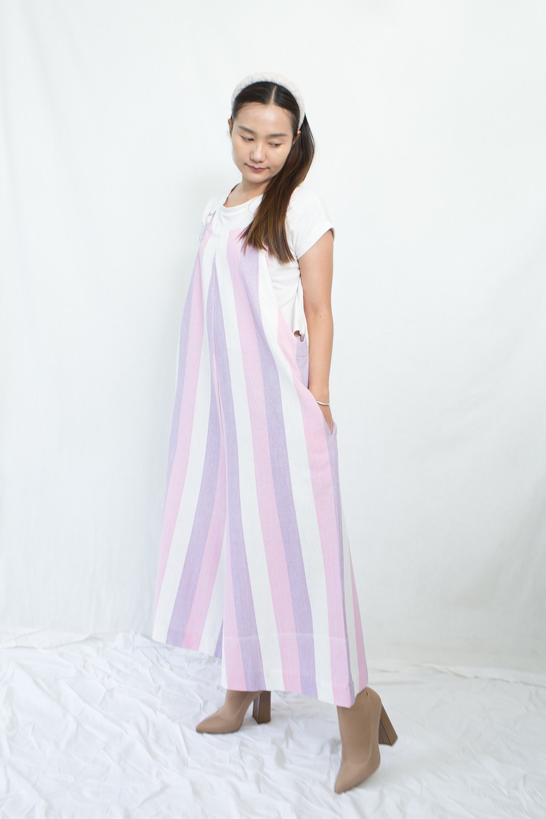 Bib pants made of handwoven cotton in natural color. - 背带裤/连体裤 - 棉 粉红色