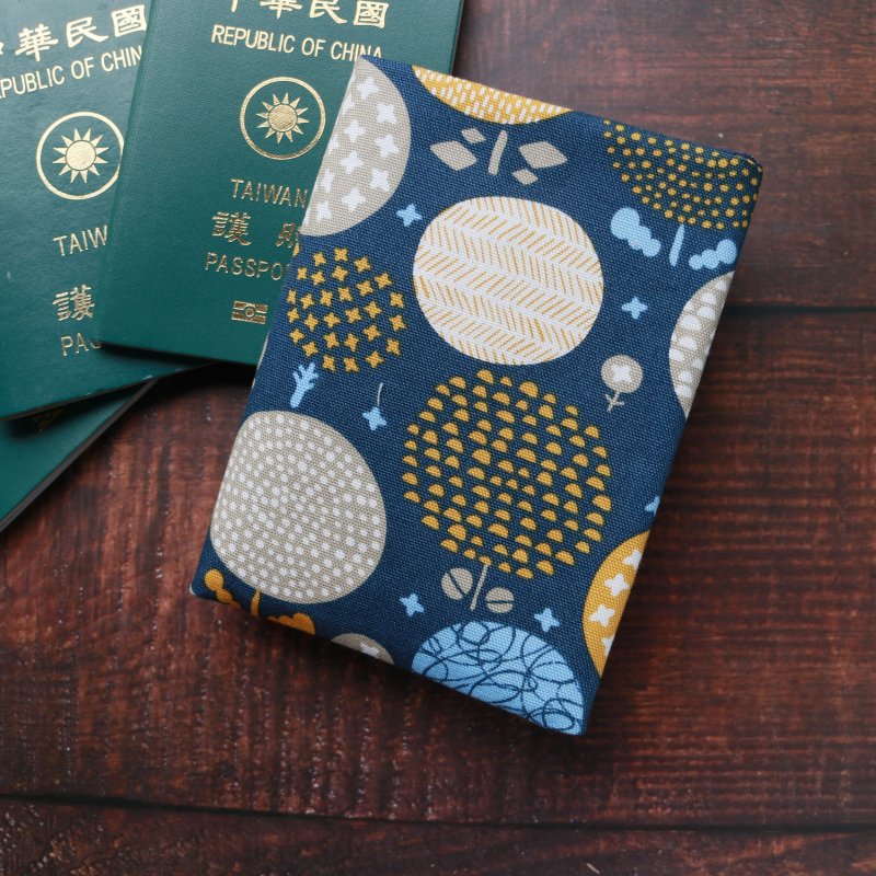 【圆】手作护照套 护照夹 护照套 护照包 纯手作 布作护照包 - 护照夹/护照套 - 棉．麻 蓝色