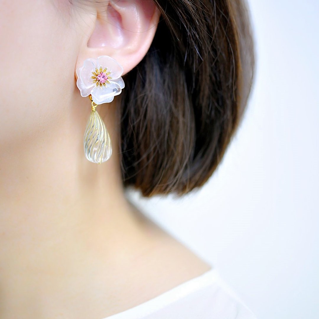 Large German Flower and Drop Twist Bijou Earrings 2 Colors - 耳环/耳夹 - 宝石 透明