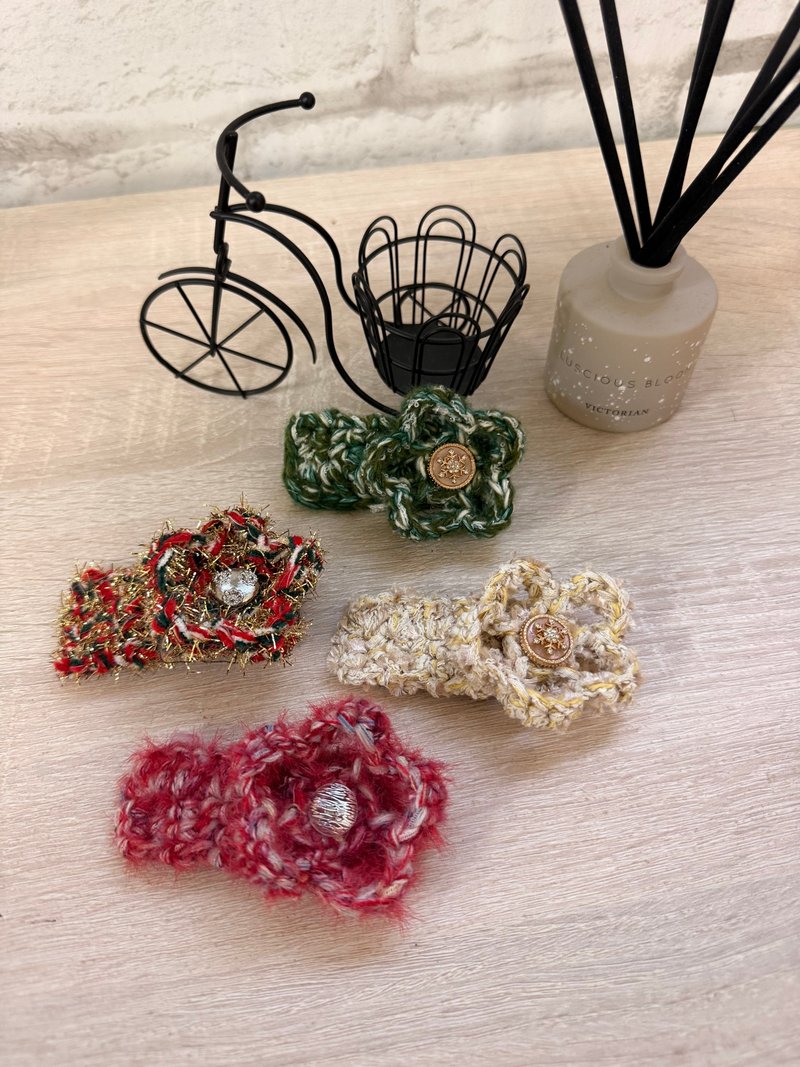 手勾织花朵发夹 - 发饰 - 其他材质 