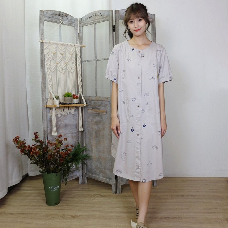 Hana Mokuba 圆领衬衫式满版印花日系休闲洋装 - 洋装/连衣裙 - 棉．麻 