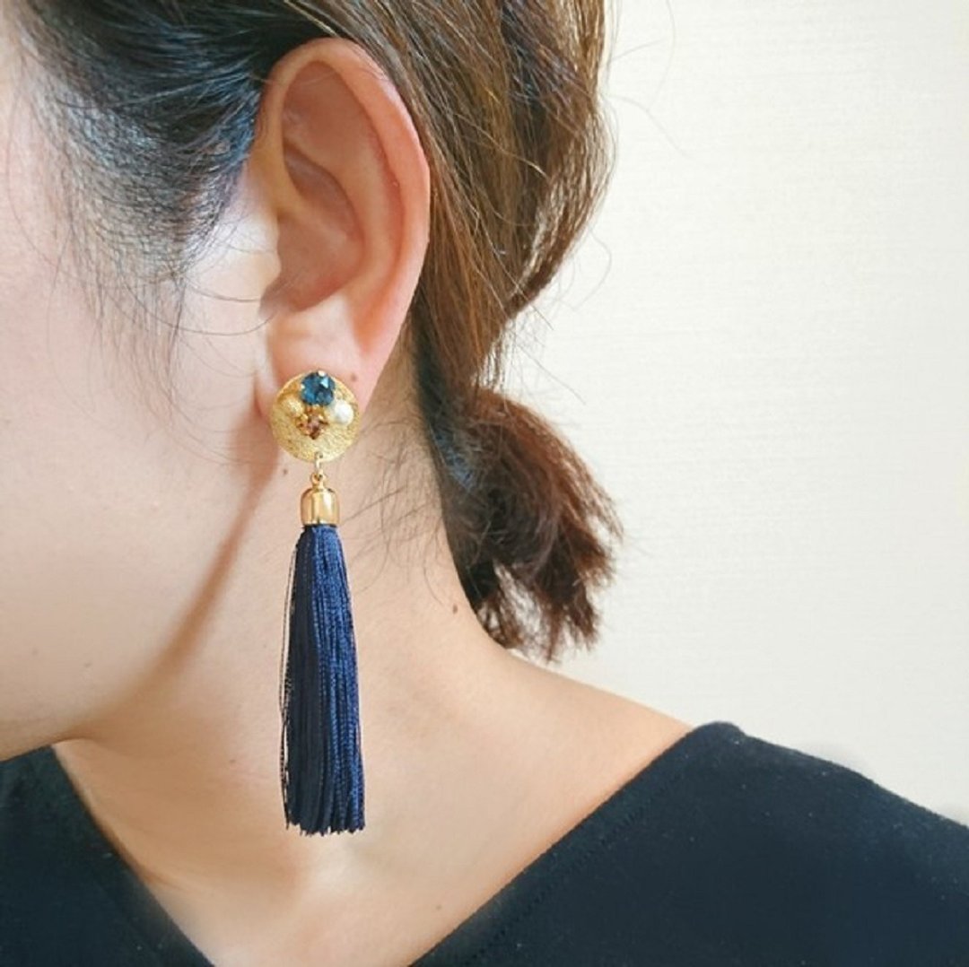 Tassel bijou Clip-On, earrings (navy) - 耳环/耳夹 - 其他金属 蓝色