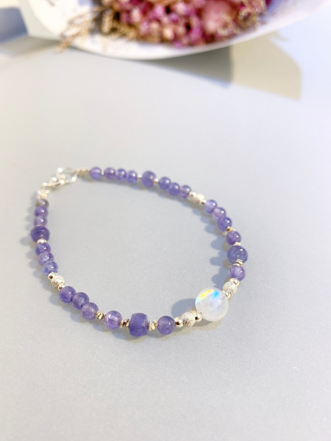 Ops Tanzanite silver bracelet-丹泉石/月光石/纯银/淡紫/恋爱运 - 手链/手环 - 其他金属 紫色