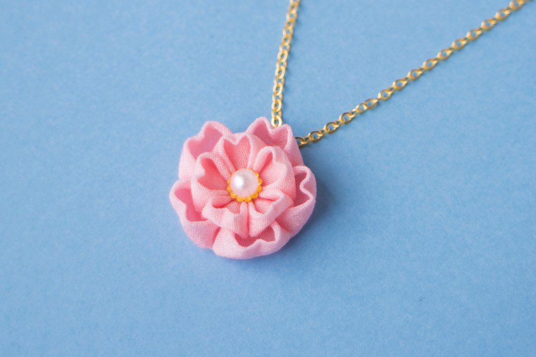 Double cherry blossom necklace knife - 项链 - 聚酯纤维 粉红色