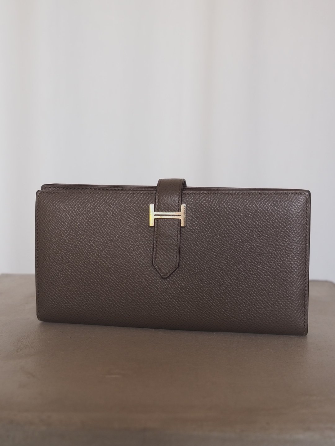 HERMÈS Béarn Soufflet 长夹 Hermès 简约 H 扣 灰褐色 银色 古董 - 皮夹/钱包 - 真皮 卡其色