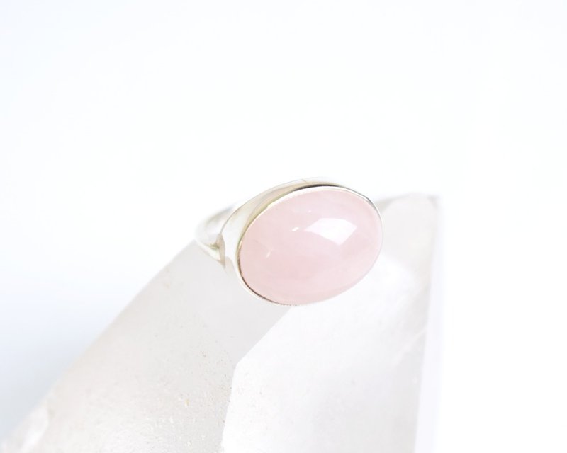 Transparent pink rose quartz silver ring - 戒指 - 宝石 粉红色