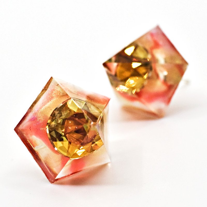Pentagon Earrings (Bright Sun) - 耳环/耳夹 - 树脂 多色