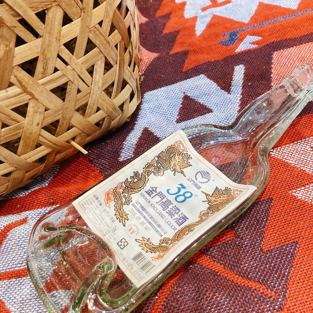 金门高粱酒38度/58度 酒瓶盛盘 - 收纳用品 - 玻璃 