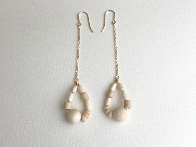 【14kgf】Tomte（pierced earrings） - 耳环/耳夹 - 木头 金色