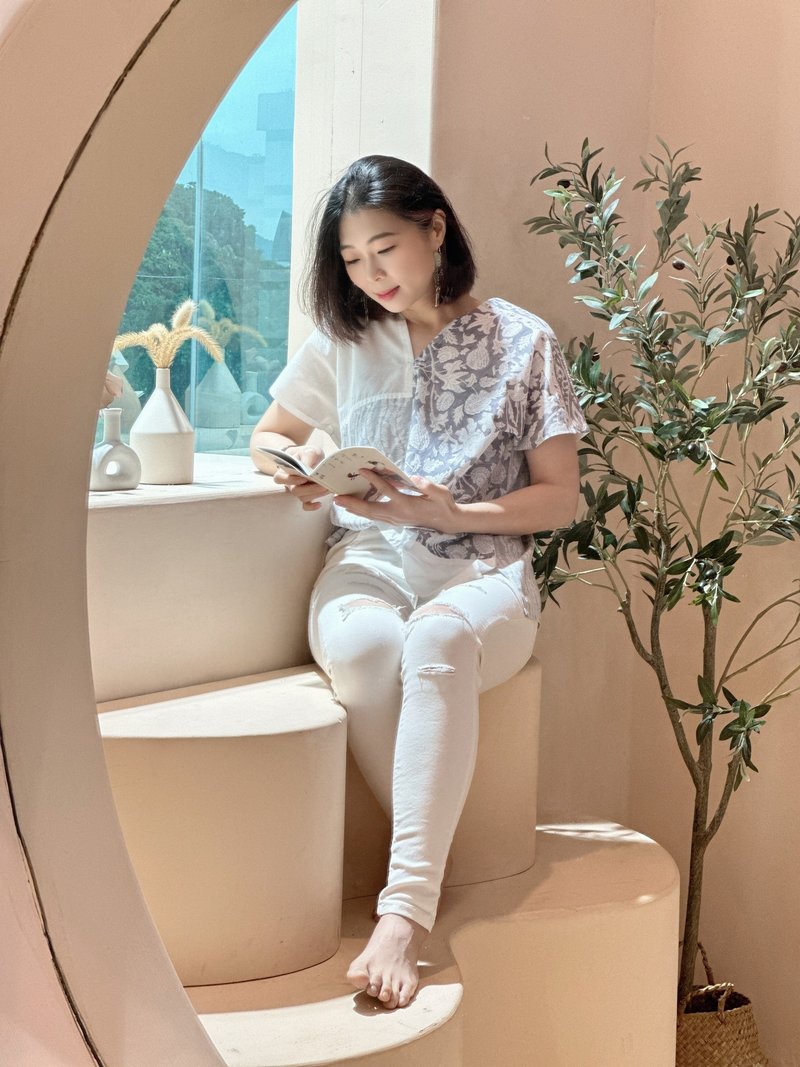 独一无二不对称轻柔灰色花朵拼接白色羽毛叶子纯棉四角衣四方衣 - 女装上衣 - 棉．麻 白色