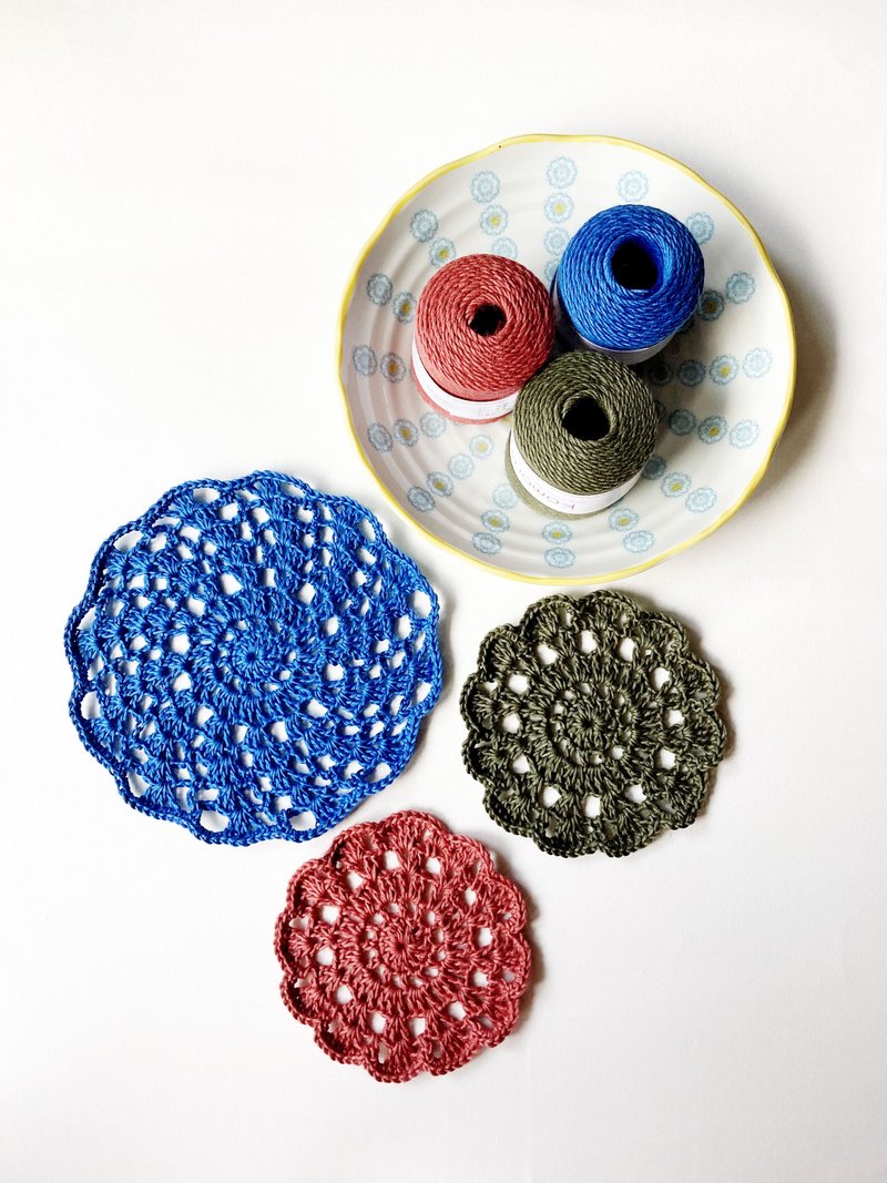 蕾丝风格 隔热垫 小花杯垫 100%苎麻线 手工 编织 钩针 - 餐垫/桌巾 - 棉．麻 多色