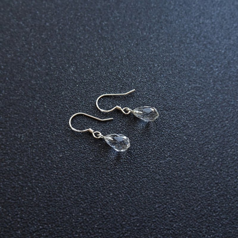 天然白水晶 水滴形切割 纯银耳环 (10x6) - 耳环/耳夹 - 水晶 白色