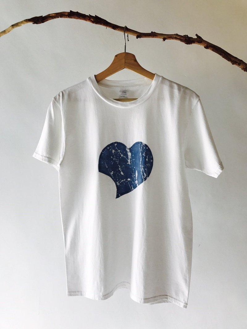 自在染isvara 手工蓝染 宇宙系列 找寻 纯棉T-shirt - 其他 - 棉．麻 多色